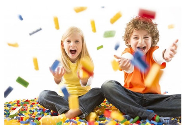 چگونه کودک آرامی در مهمانی ها داشته باشیم؟|موسسه دنیای اندیشه